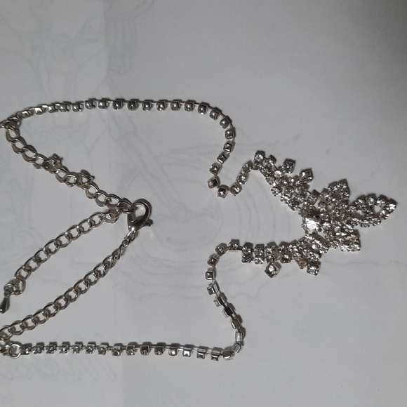 Necklace - Picture 1 of 4